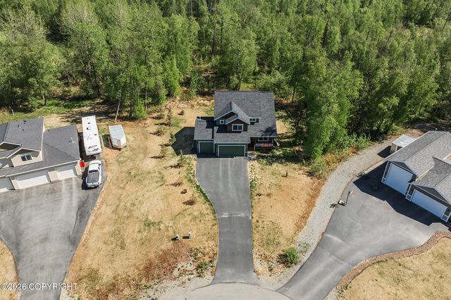 6055 N Blinker Circle, Palmer, AK 99645