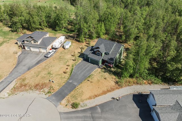 6055 N Blinker Circle, Palmer, AK 99645