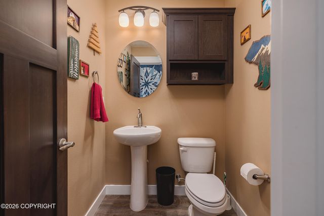 6055 N Blinker Circle, Palmer, AK 99645