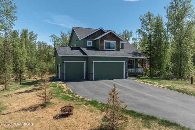 6055 N Blinker Circle, Palmer, AK 99645