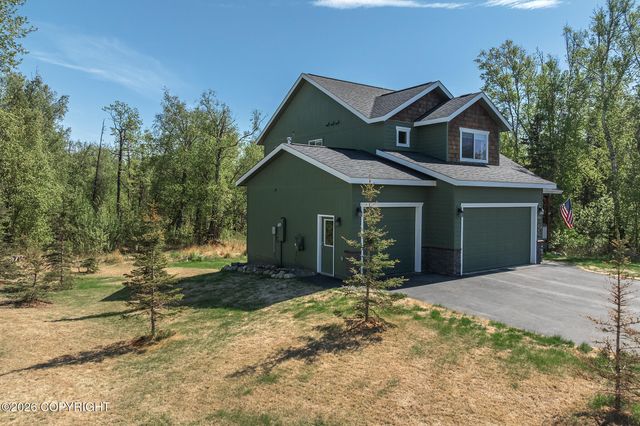 6055 N Blinker Circle, Palmer, AK 99645