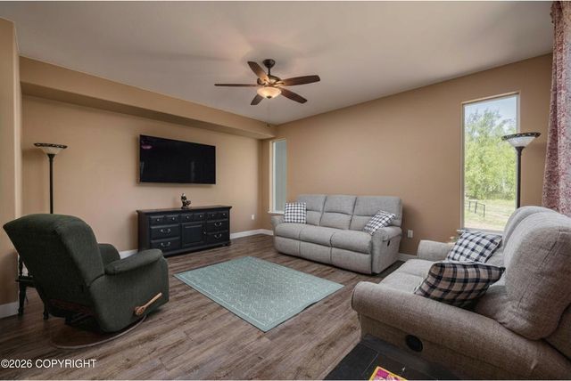 6055 N Blinker Circle, Palmer, AK 99645