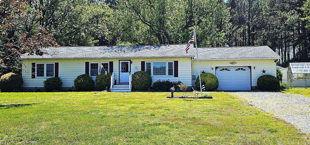 Image 2 of property listing at 27195 HEARTS EASE RD, Crisfield, MD 21817