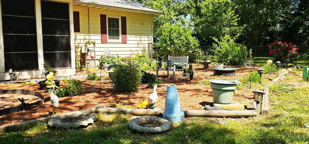 Image 20 of property listing at 27195 HEARTS EASE RD, Crisfield, MD 21817