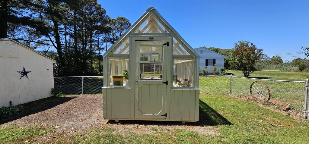 Image 23 of property listing at 27195 HEARTS EASE RD, Crisfield, MD 21817