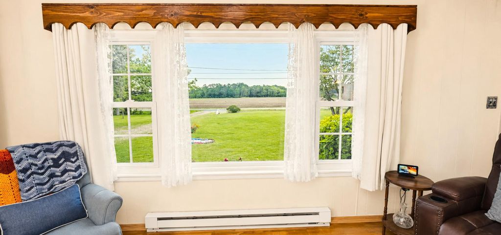 Image 7 of property listing at 27195 HEARTS EASE RD, Crisfield, MD 21817