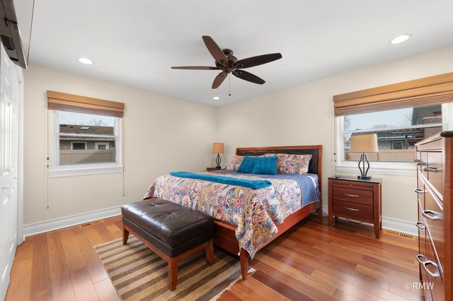 1149 Carlisle Avenue, Elk Grove Village, IL 60007