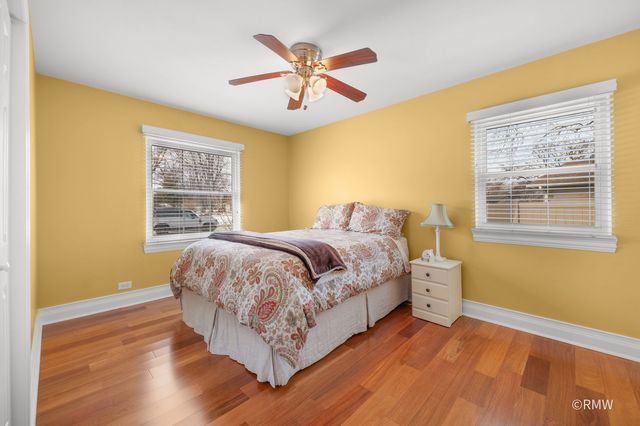 1149 Carlisle Avenue, Elk Grove Village, IL 60007