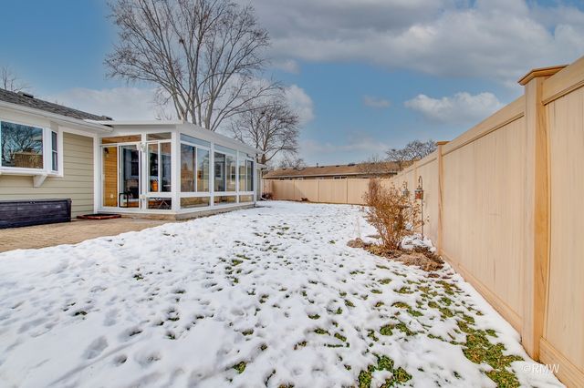 1149 Carlisle Avenue, Elk Grove Village, IL 60007