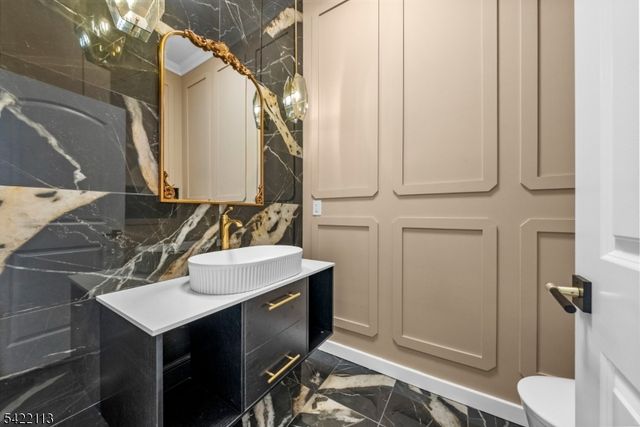 38 Pershing Pl, Woodland Park, NJ 07424