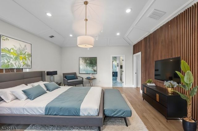 38 Pershing Pl, Woodland Park, NJ 07424