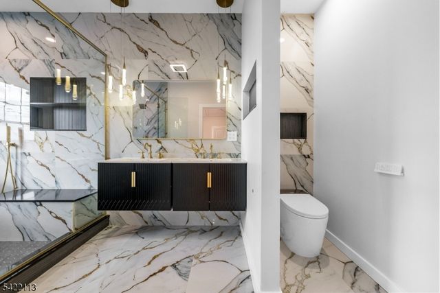 38 Pershing Pl, Woodland Park, NJ 07424