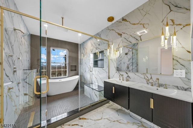 38 Pershing Pl, Woodland Park, NJ 07424