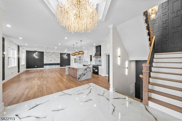 38 Pershing Pl, Woodland Park, NJ 07424