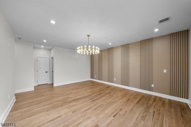 38 Pershing Pl, Woodland Park, NJ 07424