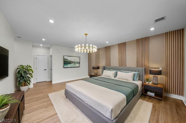 38 Pershing Pl, Woodland Park, NJ 07424