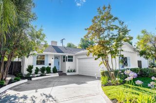 5447 Columbus Avenue, Sherman Oaks, CA 91411