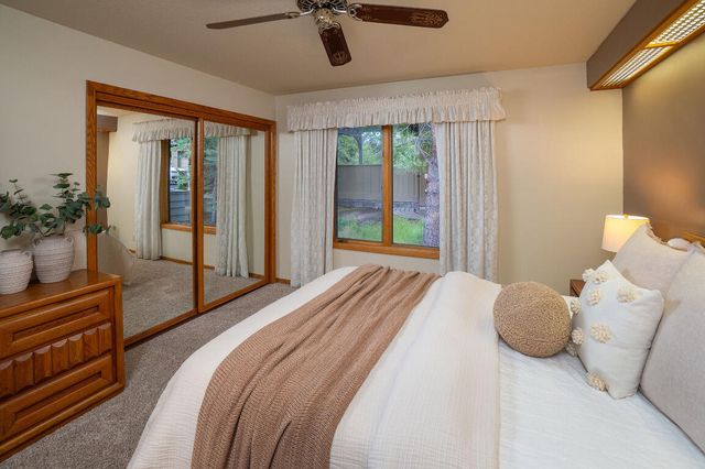 57716 Vine Maple Lane, Sunriver, OR 97707