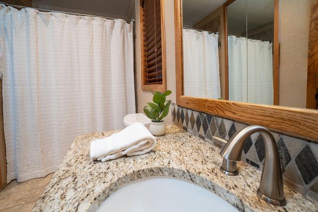 57716 Vine Maple Lane, Sunriver, OR 97707