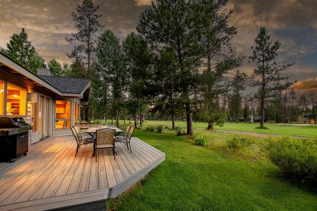 57716 Vine Maple Lane, Sunriver, OR 97707