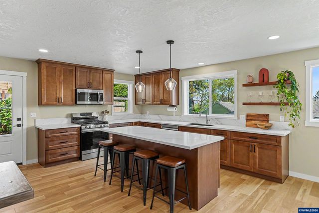 2782 Bluff Av SE, Salem, OR 97302