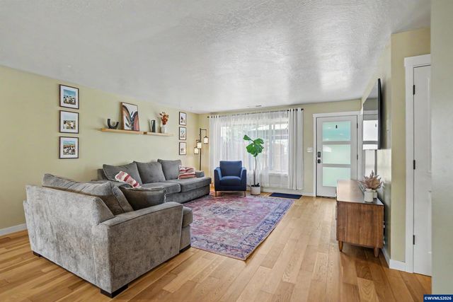 2782 Bluff Av SE, Salem, OR 97302