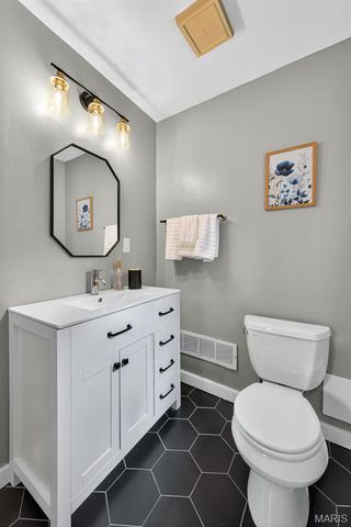 2010 Blendon Place, St Louis, MO 63143