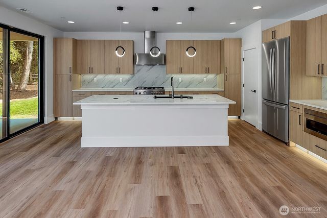 16215 Simonds Road NE, Kenmore, WA 98028