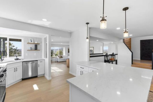 1128 Dawnridge Avenue, El Cajon, CA 92021