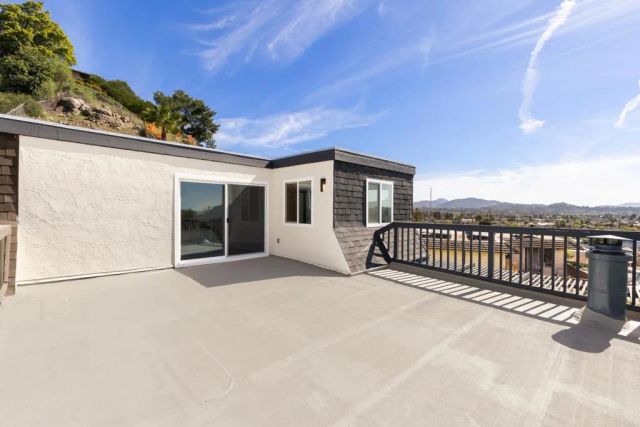 1128 Dawnridge Avenue, El Cajon, CA 92021