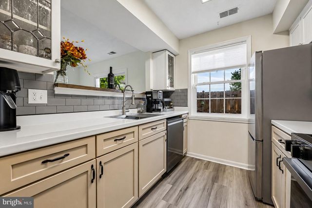 9899 HAGEL CIR, Lorton, VA 22079