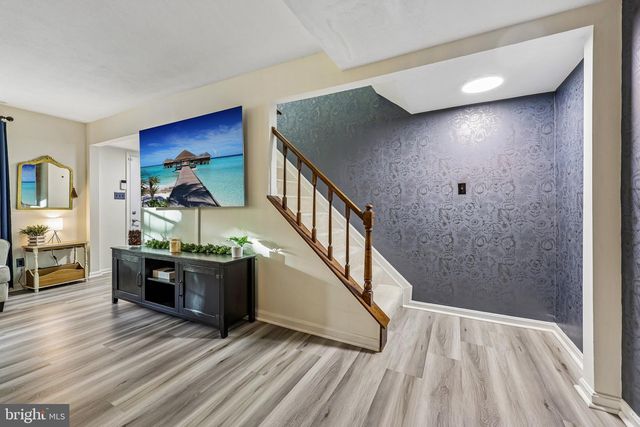9899 HAGEL CIR, Lorton, VA 22079