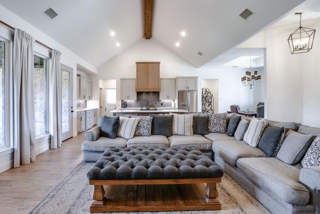 309 N 9th Street, Wolfforth, TX 79382