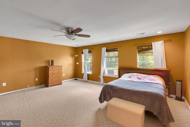 937 LAKEWOOD CIR, Culpeper, VA 22701