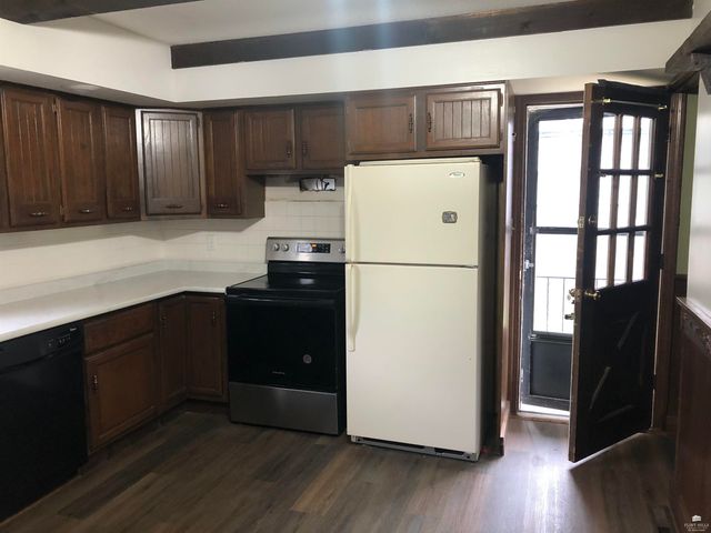 911 N Cedar, Abilene, KS 67410