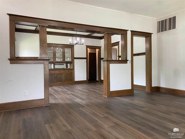 911 N Cedar, Abilene, KS 67410