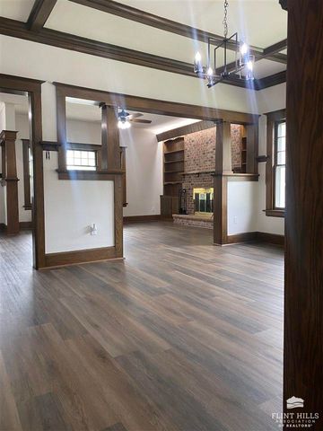 911 N Cedar, Abilene, KS 67410