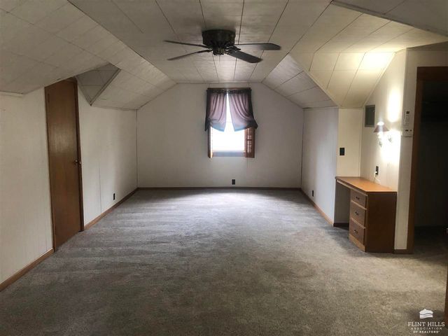 911 N Cedar, Abilene, KS 67410