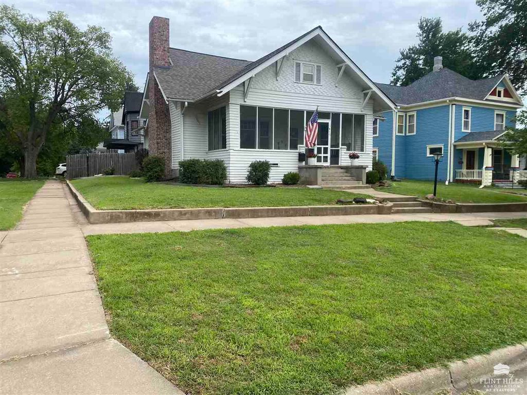 911 N Cedar, Abilene, KS 67410