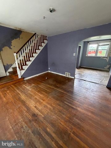 652 E ANNSBURY ST, Philadelphia, PA 19120