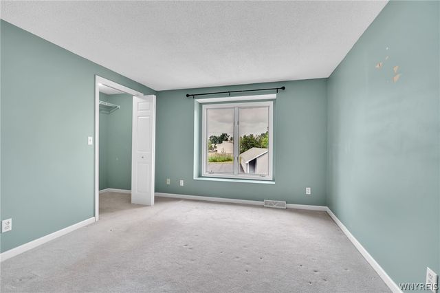 91 Tralee, Amherst, NY 14051