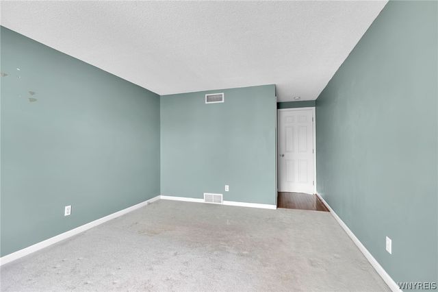 91 Tralee, Amherst, NY 14051