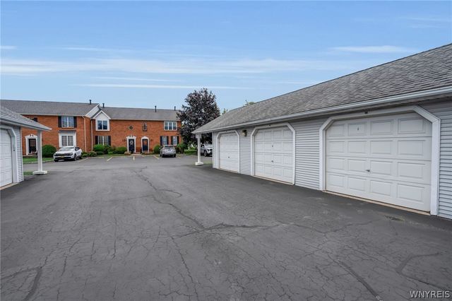 91 Tralee, Amherst, NY 14051