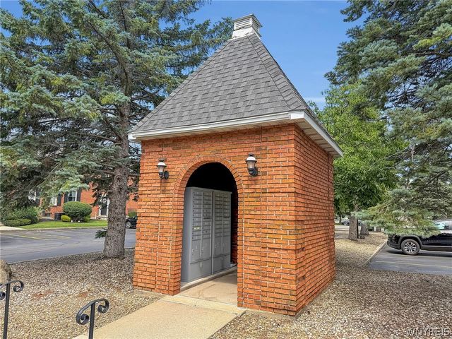 91 Tralee, Amherst, NY 14051