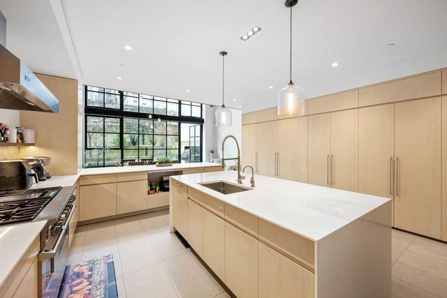328 W 108th Street, New York City, NY 10025