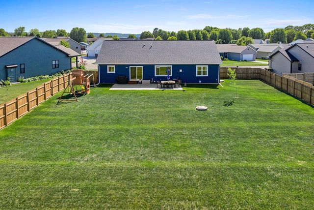 2055 Willow Run, Reedsburg, WI 53959