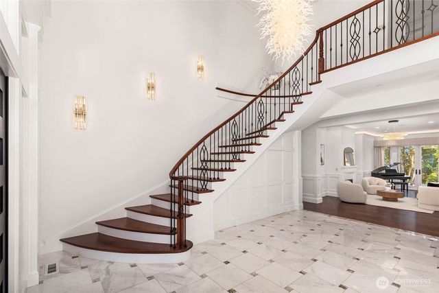 27216 SE Grand Ridge Drive, Issaquah, WA 98029