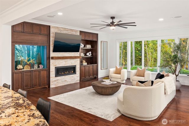 27216 SE Grand Ridge Drive, Issaquah, WA 98029