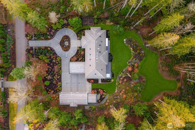 27216 SE Grand Ridge Drive, Issaquah, WA 98029