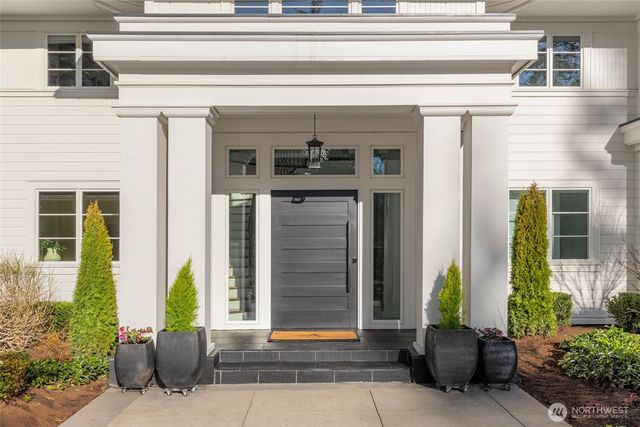 27216 SE Grand Ridge Drive, Issaquah, WA 98029